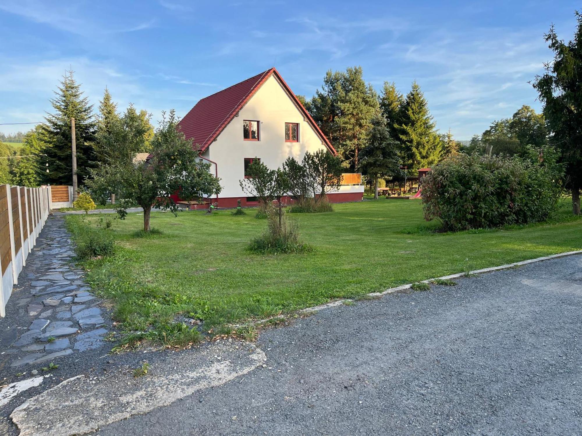 Meadows House Lomnice Lomnice u Rymarova Exteriör bild